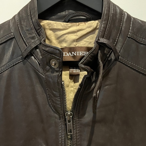Danier bike/bomber leather jacket - Picture 2 of 5